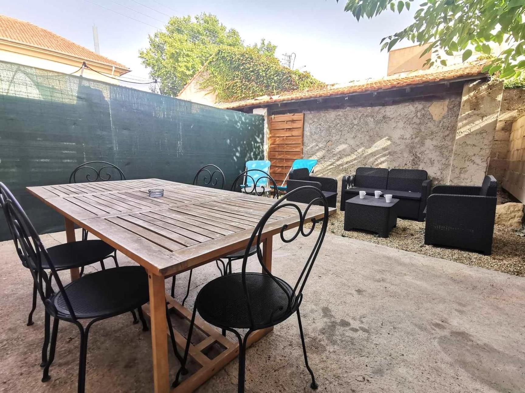 Апартаменты L'Hypercentre - Clim - Terrasse - Wifi Мирамас Экстерьер фото